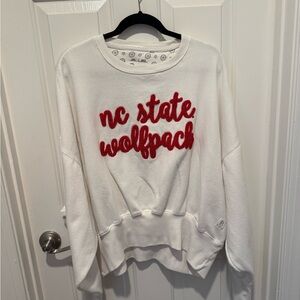 Pressbox White and Red NC State Wolfpack Sweatshirt Size 2X